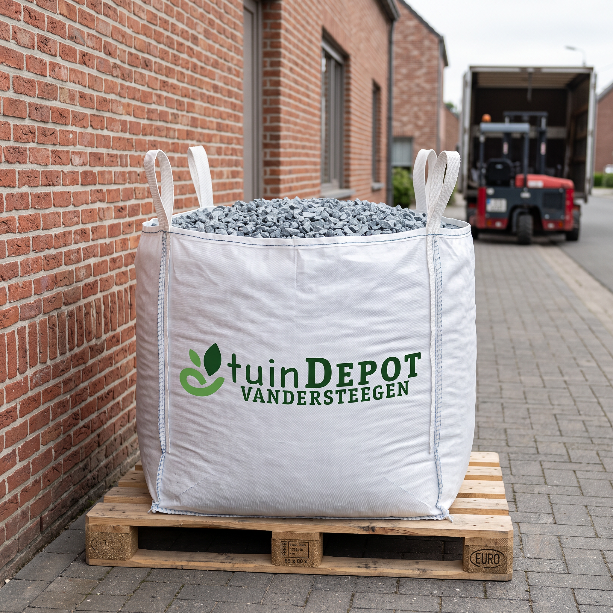 Big bag Ardenner brokjes grijs op europallet geleverd aan huis met kooiaap