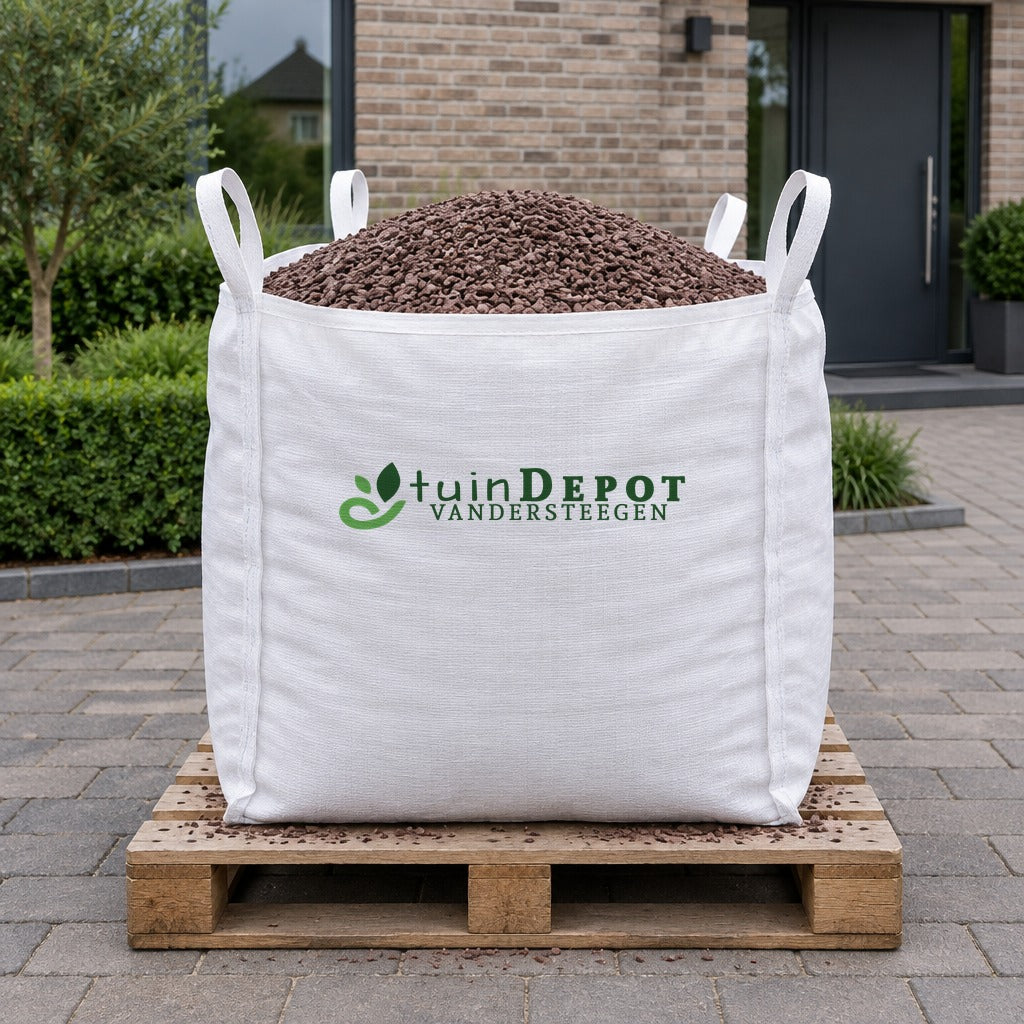 Bigbag Obscura 8/11 op pallet op de oprit