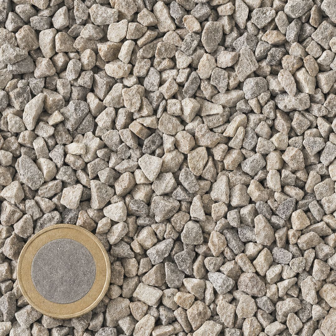 Franse Dolomiet 4/6 mm van bovenaf, op schaal naast een munt van 1 euro (gezichtsveld 9 bij 9 cm)