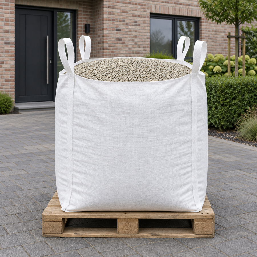 Bigbag Cadure 8/11 op pallet op de oprit