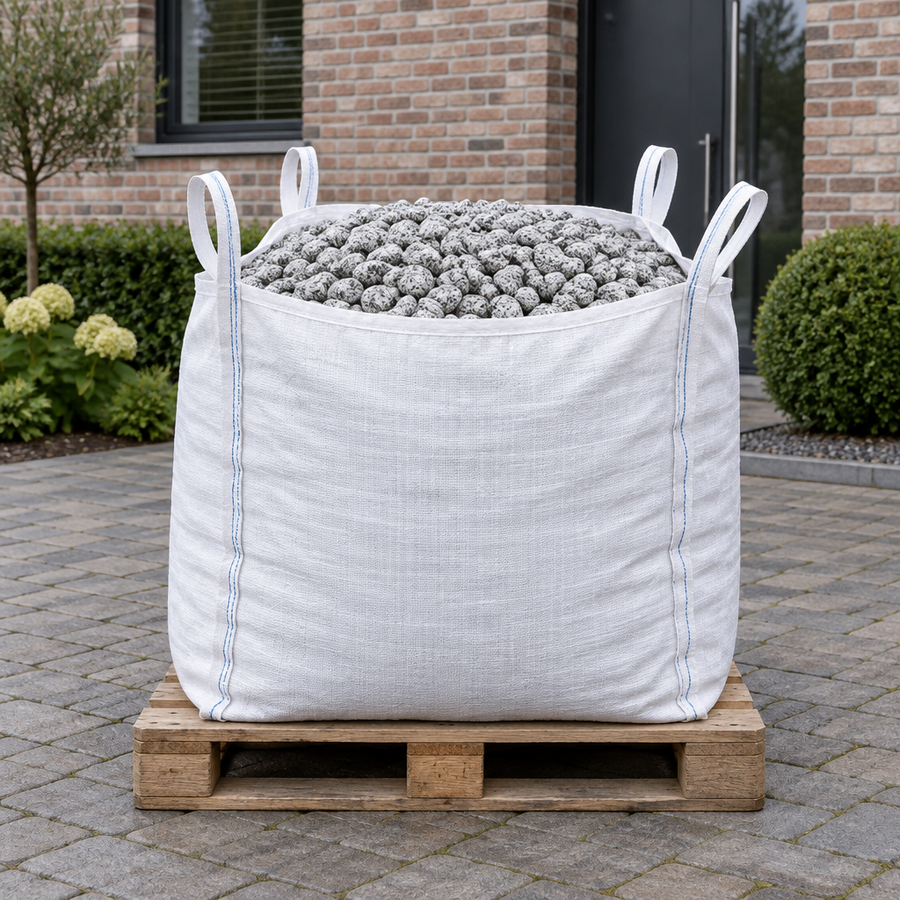 Bigbag Nerobianco rond 30/60 op pallet op de oprit
