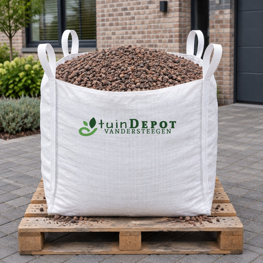 Bigbag Lava 8/16 op pallet op de oprit