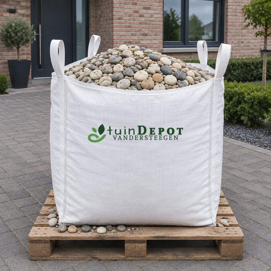 Bigbag Rolgrind 16/32 op pallet op de oprit
